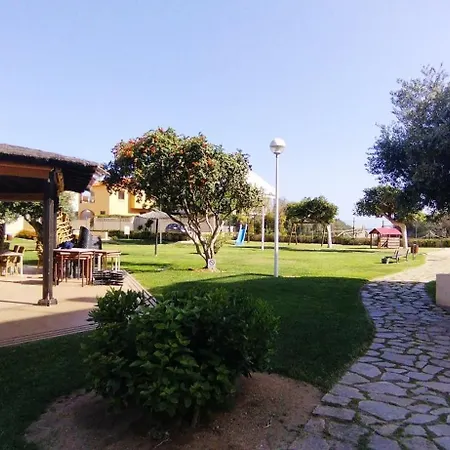 Residencial Tamarindos דניה